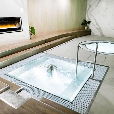 아파트 Wellness Apartmanovy Dom Familia Smokovec *