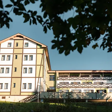 Апартаменты Wellness Apartmanovy Dom Familia Smokovec Високе-Татри