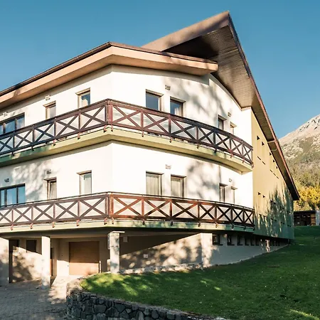 Апартаменты Wellness Apartmanovy Dom Familia Smokovec *