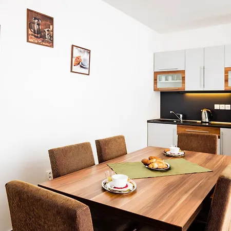 Wellness Apartmanovy Dom Familia Smokovec