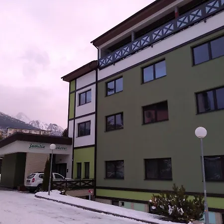 Wellness Apartmanovy Dom Familia Smokovec شقة