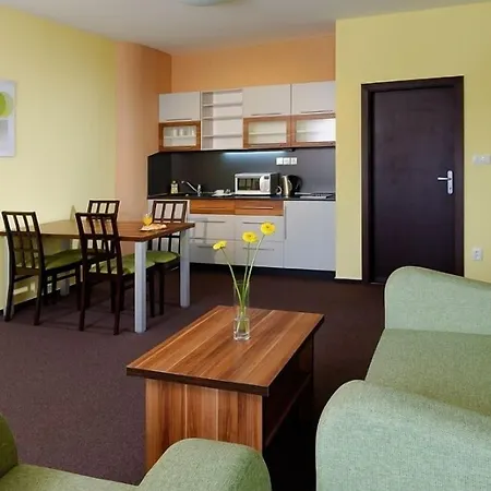 Wellness Apartmanovy Dom Familia Smokovec 아파트 *