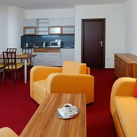 Wellness Apartmanovy Dom Familia Smokovec Високе-Татри