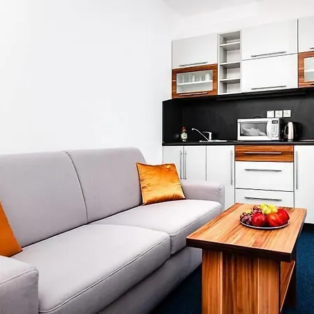 Wellness Apartmanovy Dom Familia Smokovec 아파트 *
