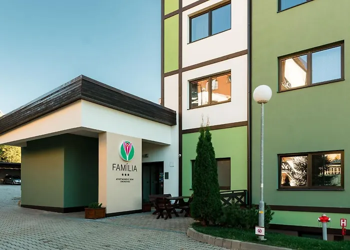 Апартаменты Wellness Apartmanovy Dom Familia Smokovec Високе-Татри